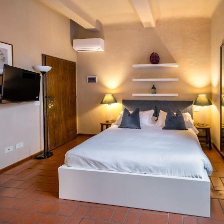S2 Tower - Dolcevita Holiday Флоренция Экстерьер фото
