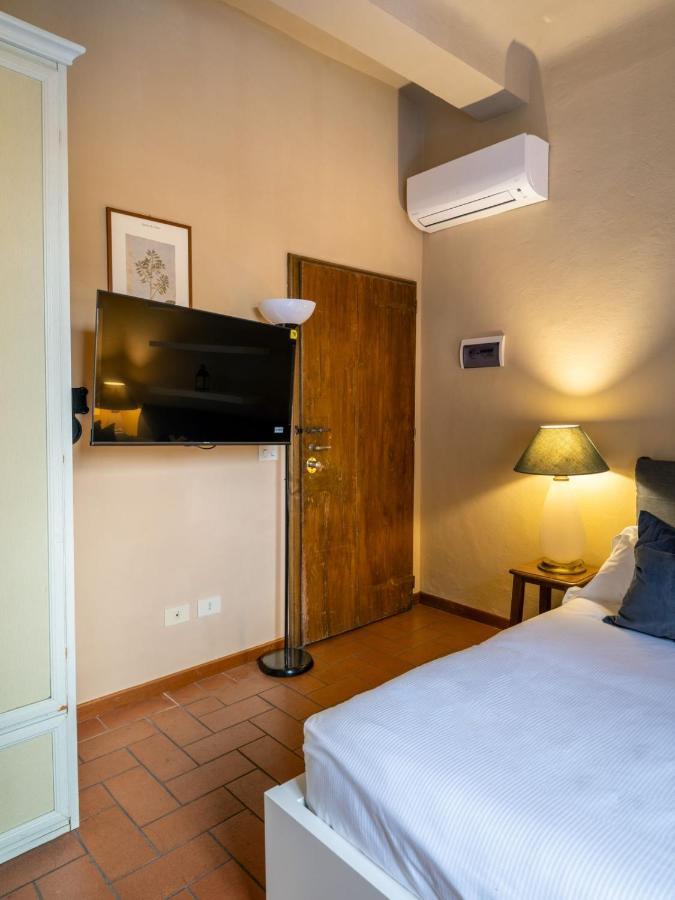 S2 Tower - Dolcevita Holiday Флоренция Экстерьер фото